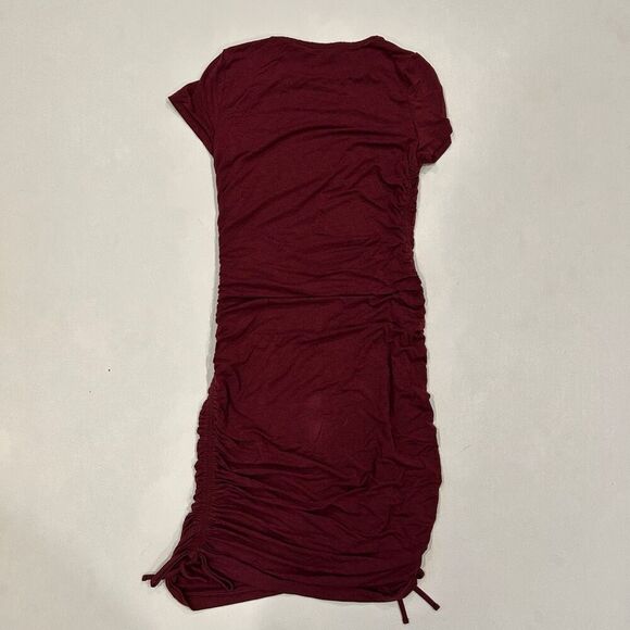 Calvin Klein Burgundy Ruched Side Dress Women’s Size 4 Short Sleeve Casual - Picture 2 of 4